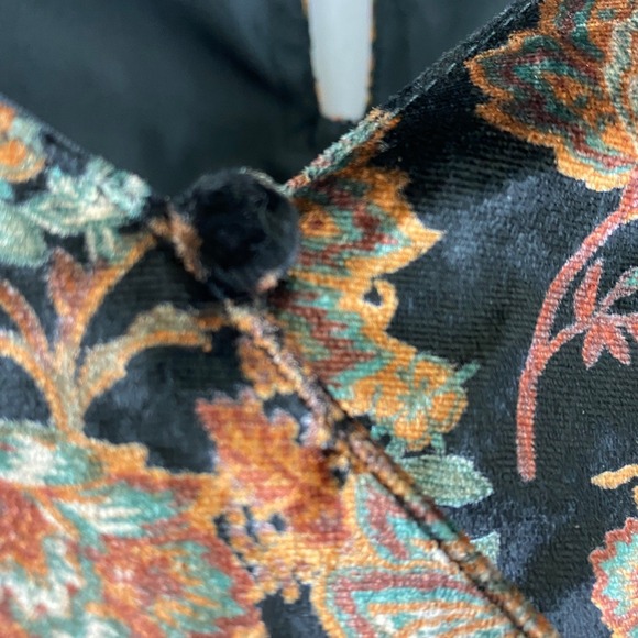 Chelsea & Violet Dark Floral Boho Velvet Blouse Crop Top Women M Brown Romantic - Picture 5 of 9
